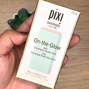 PIXI On the Glow Stick *Brand New*